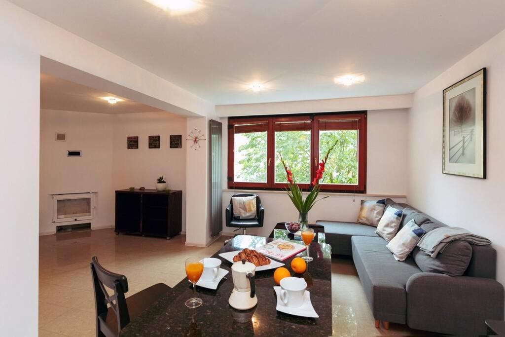 Apartment In The Heart Of Warsaw! Kültér fotó