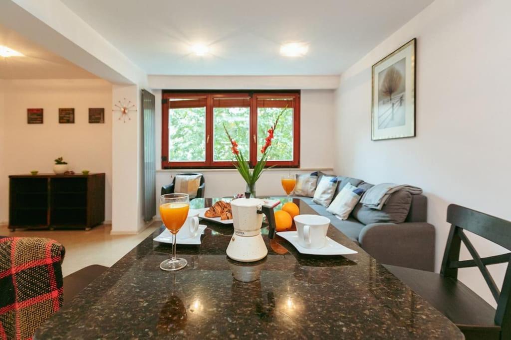 Apartment In The Heart Of Warsaw! Kültér fotó